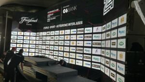 Aluguel Soluções em Painéis de LED e Totens Interativos para Eventos Corporativos 2026