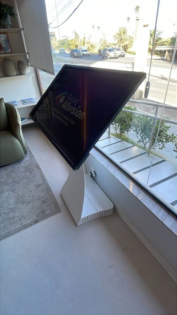 Locação de Painel de LED Outdoor e Indoor em Curitiba 2026 com Telas Touch Screen, TVs e Monitores para Stands em Feiras e Congressos