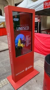 Aluguel de Totem Digital e Totem Touch Screen Interativo para Feiras, Congressos, Stands e Shows PR-Curitiba 2026