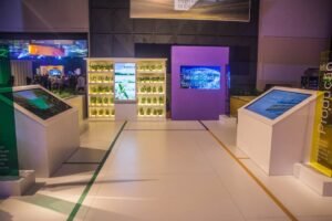 Aluguel de Totem Personalizado Digital em Curitiba 2026